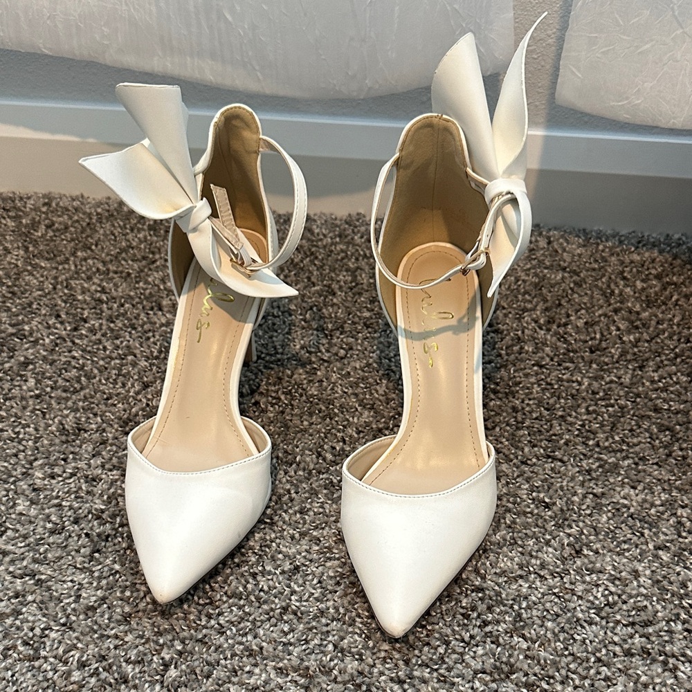 Lulu's White Heels with Bow Accent